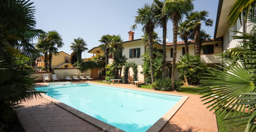 Bellissima villa singola con piscina 1