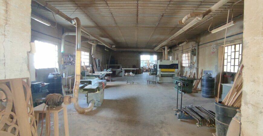 Laboratorio/magazzino con corte privata 20
