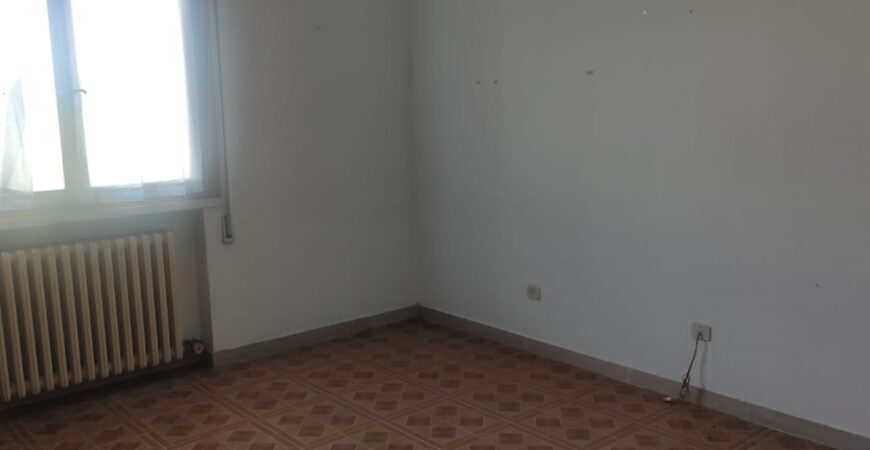 Bifamiliare completa in centro a Vangadizza 10