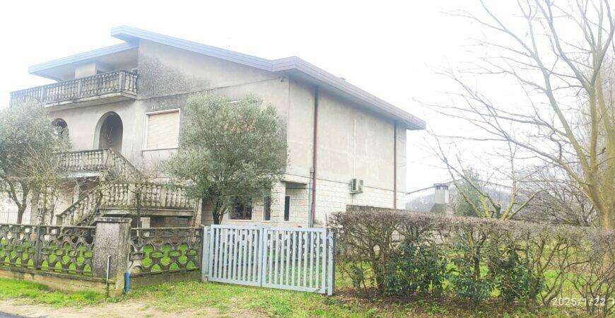 Ampia casa singola a Cerea 2