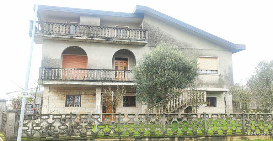 Ampia casa singola a Cerea 0
