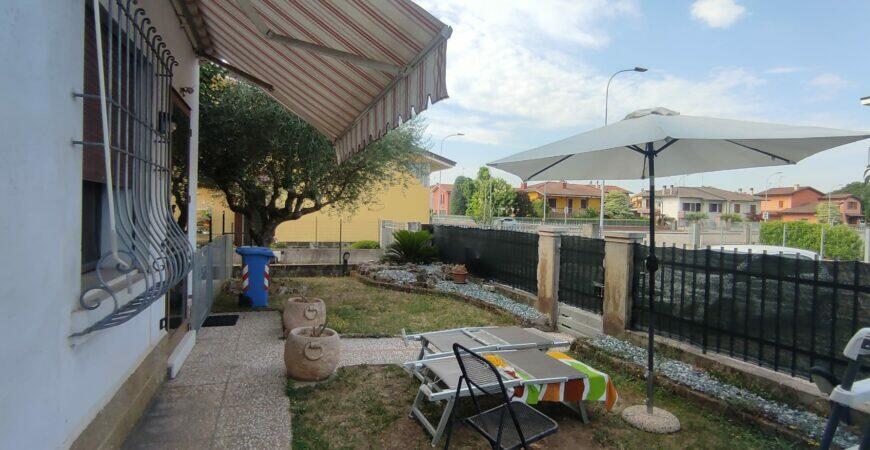 Bifamiliare completa a Sanguinetto 9