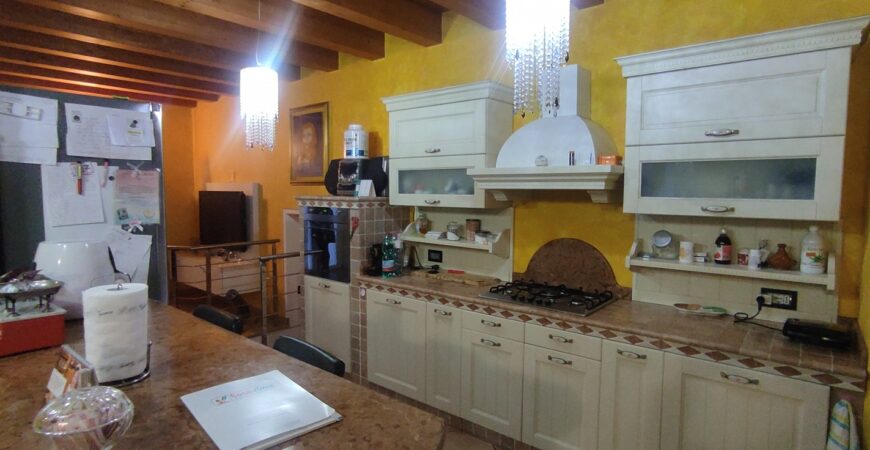 Bellissima villa bifamiliare a Nogara 5