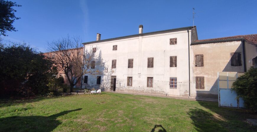 Complesso rurale comodo alla Traspolesana 2
