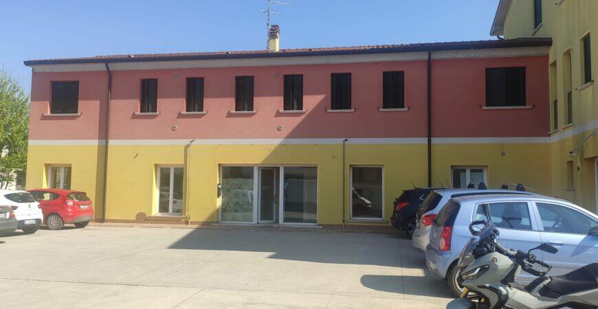 Ufficio/Studio in centro a Concamarise 0