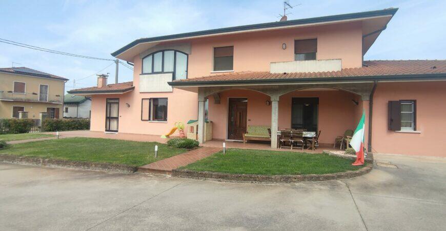 Bellissima villa singola a Cerea 2